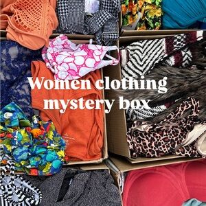 30 pieces women mystery clothing thrift boutique box bundle box